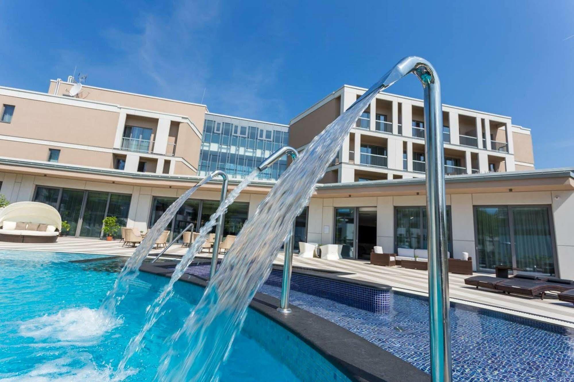Aura Hotel Adults Only Balatonfüred Esterno foto