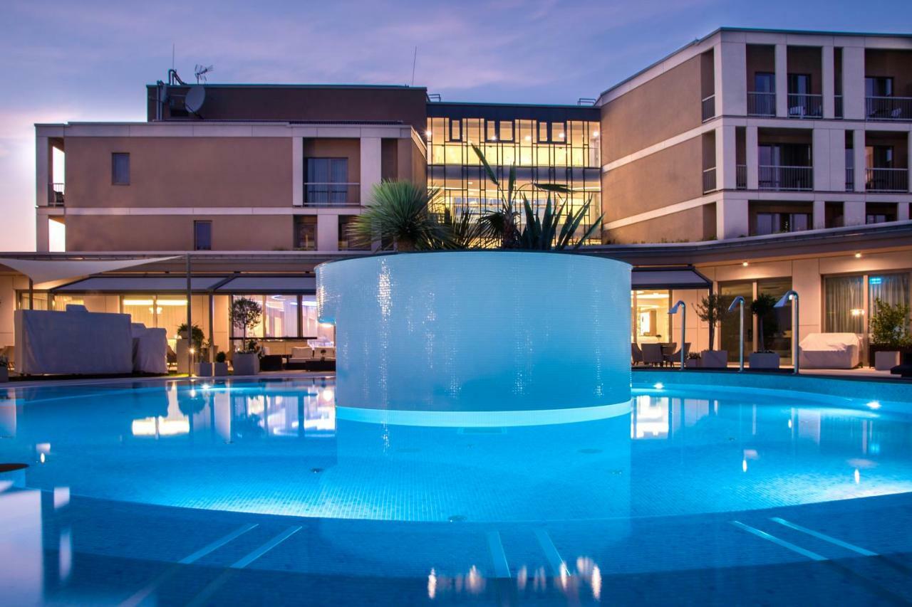 Aura Hotel Adults Only Balatonfüred Esterno foto
